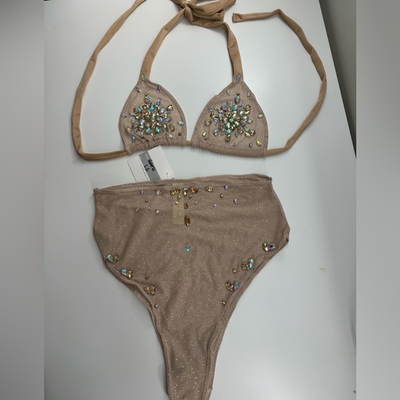 Competition Bikini - Picture 3 of 3